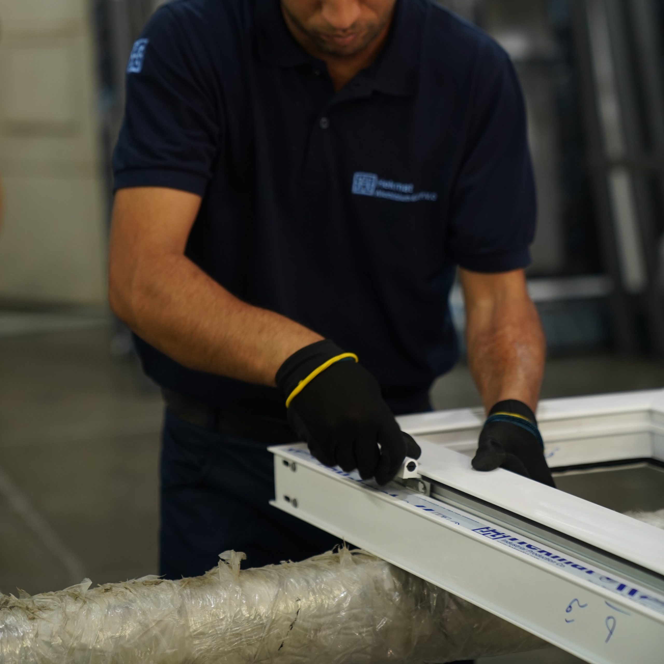 درب آلومینیومی مقاوم و زیبا