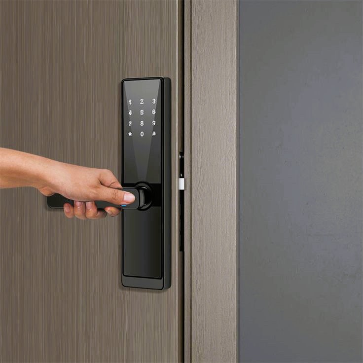 درب آلومینیومی با قفل دیجیتال